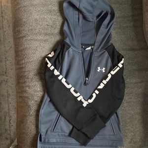 Boys Under Armour 1/2 zip